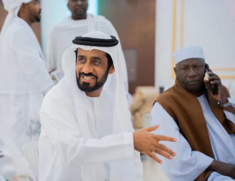 الجالية السودانية في الإمارات تنظم إفطاراً جماعياً وتؤكد دعمها وتدين الاعتداءات الإيرانية