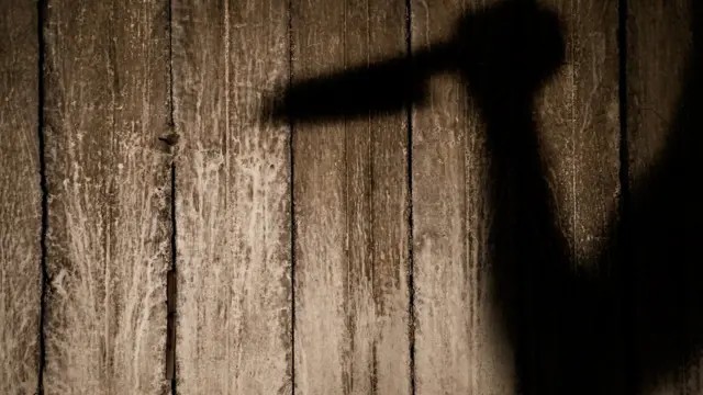 جريمة مروعة تهز أم درمان.. شاب يقتل والدته داخل منزل الأسرة بالمربعات