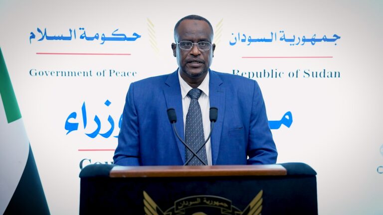 وزراء حكومة السلام يؤدون اليمين الدستورية في نيالا وسط تعهدات ببناء “سودان جديد”