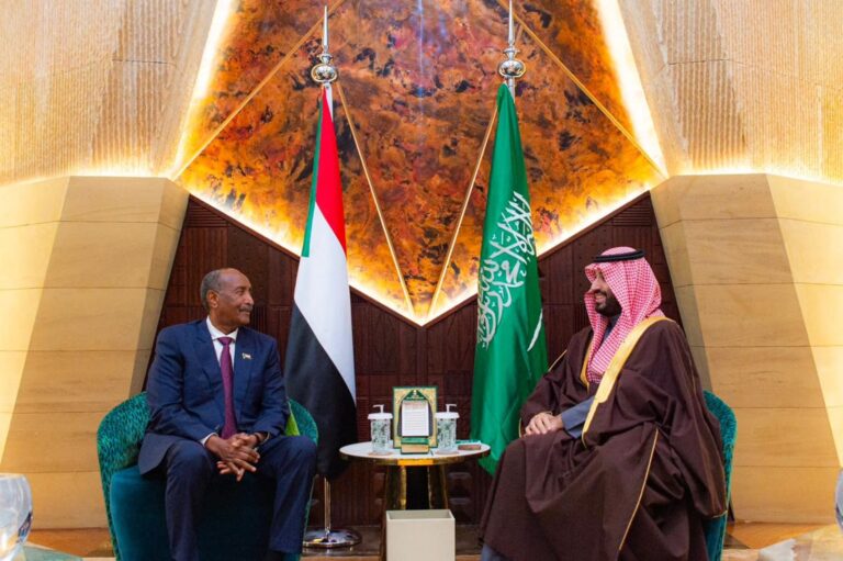 إيدي كوهين: الدعم السعودي للجيش السوداني يطيل أمد الحرب..والبرهان يتلقى دعماً من إيران