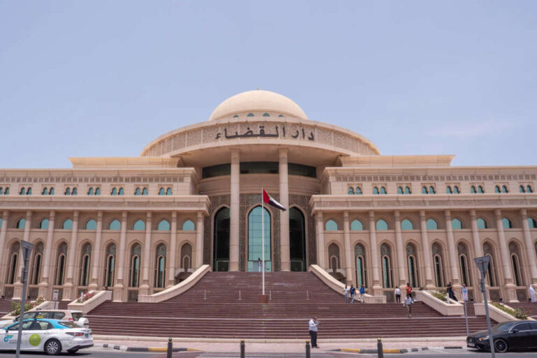 محكمة إماراتية تؤجل قضية العتاد العسكري للسودان.. واتهامات تطال مسؤولين وشركات