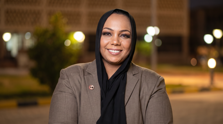 محامية سودانية تتهم مصر برعاية تدريب لضباط سودانيين على إزالة آثار الأسلحة الكيميائية